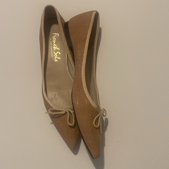 Lovely French Sole flats made in Spain - Picture 2 of 7